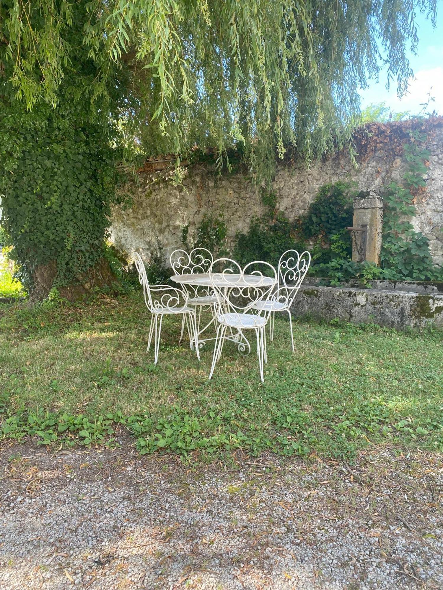 Chambres De La Ferme Du Brocey Crolles Eksteriør billede